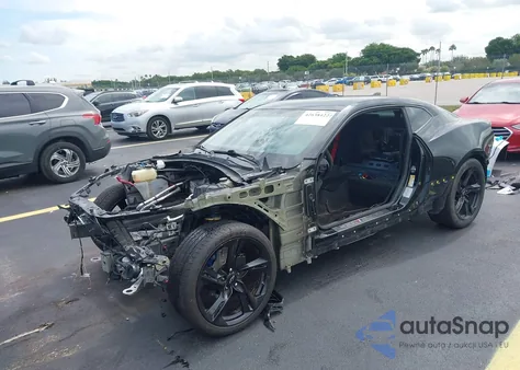 2018 Chevrolet Camaro Zl1 из США, поврежденный, VIN 1G1FK1R62J0161185